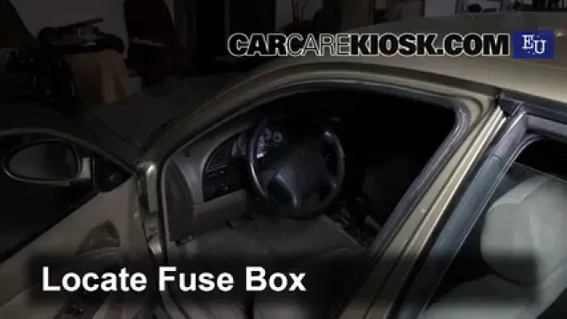 2000 Daewoo Nubira SE 2.0L 4 Cyl. Fusible (intérieur) Remplacement